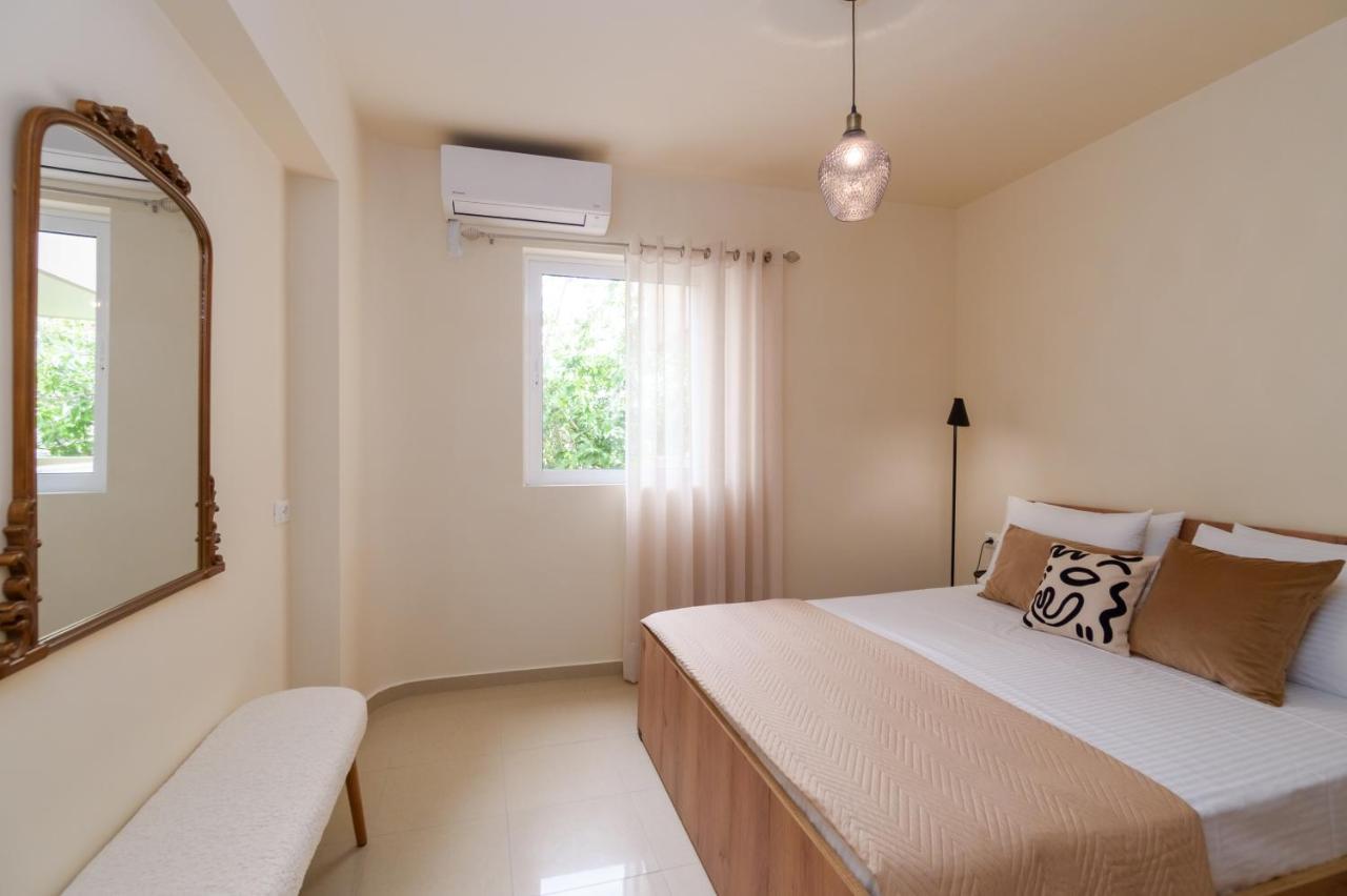 Oikies Luxury Apartments With Private Free Parking Area Agios Nikolaos  Exterior photo