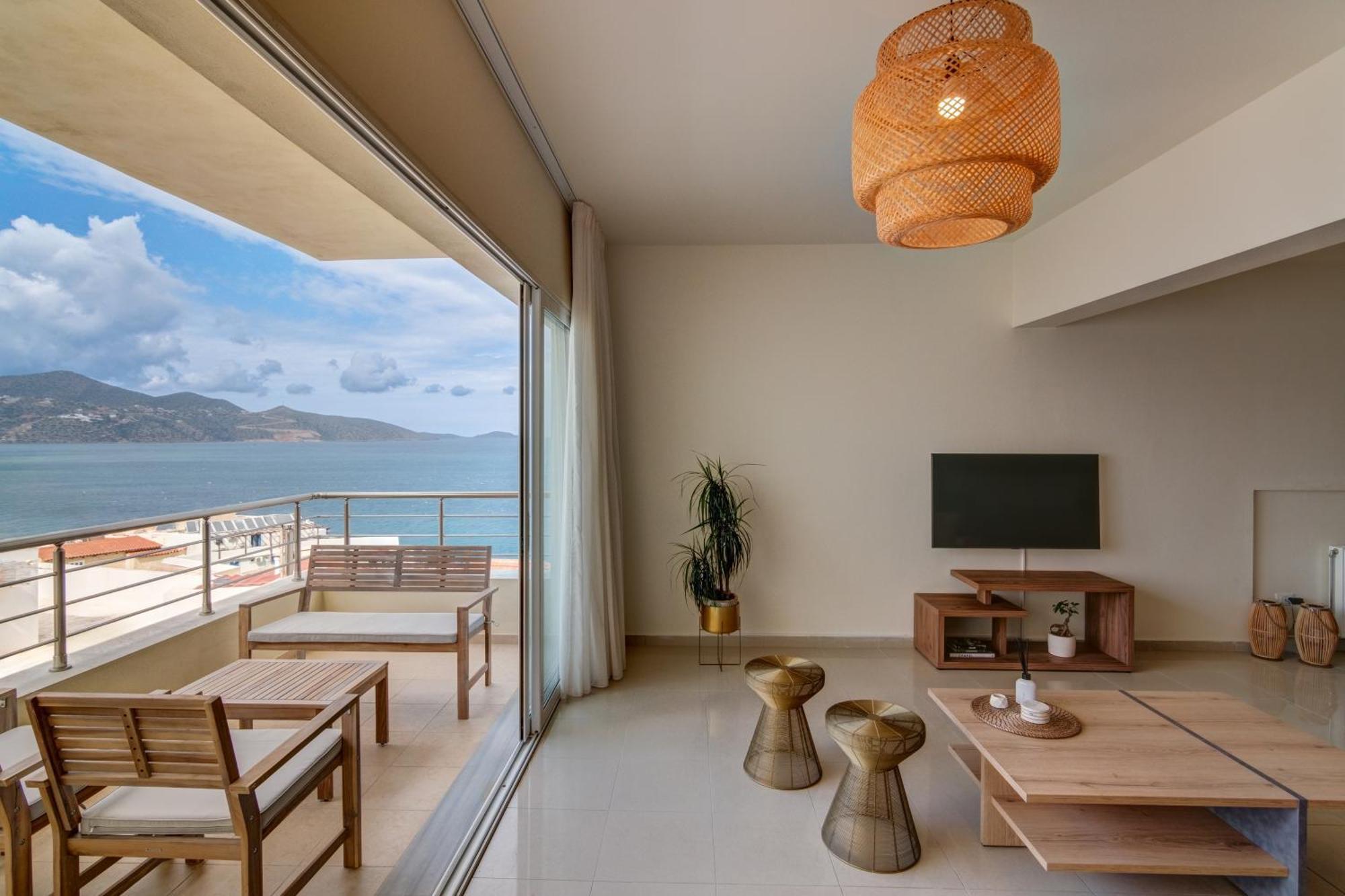 Oikies Luxury Apartments With Private Free Parking Area Agios Nikolaos  Exterior photo