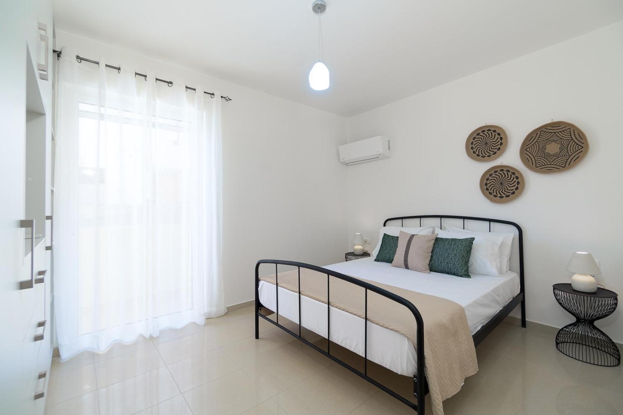 Oikies Luxury Apartments With Private Free Parking Area Agios Nikolaos  Room photo